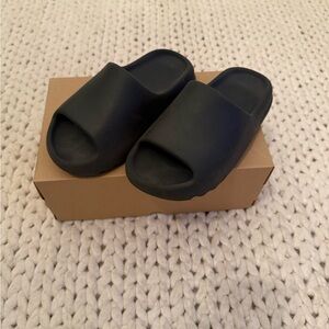 Adidas Yeezy Black Slides- Unisex